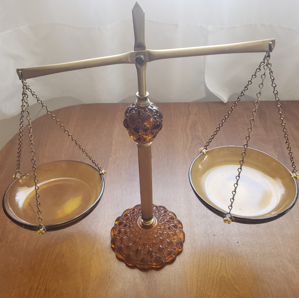 Princess House Amber Glass Scales of Justice